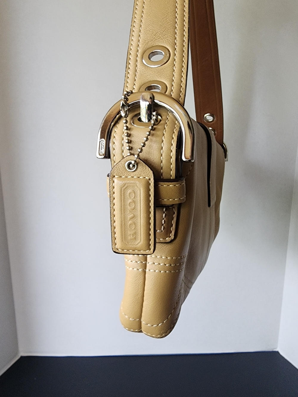 Coach Vintage Soho, Double Compartment, Tan, EUC, 2005, 8A05 - Picture 3 of 16